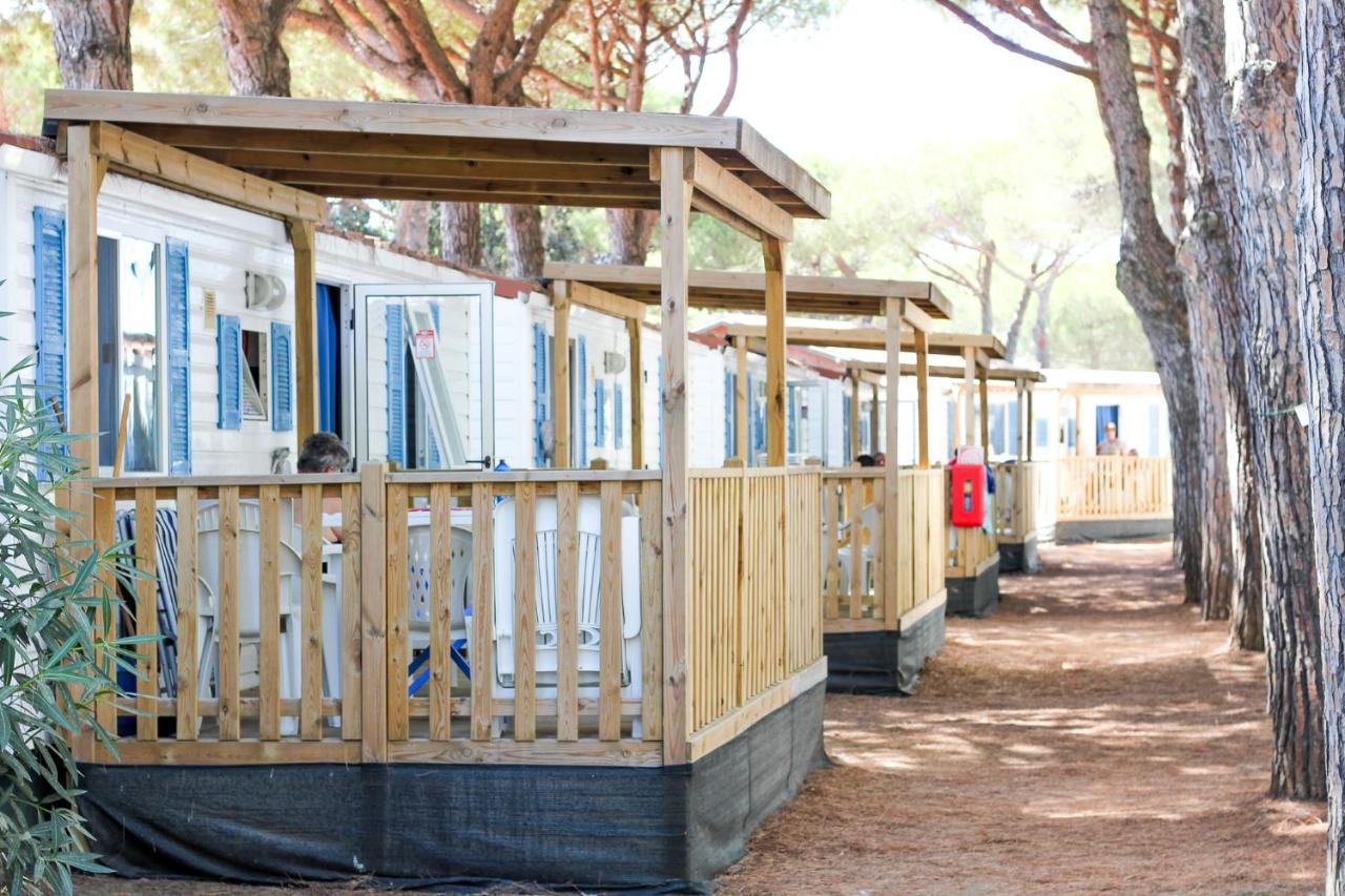 Happy Camp Mobile Homes In Centro Vacanze Bi Village Fažana Eksteriør billede